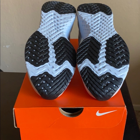 Nike odyssey react 2 flyknit - Picture 3 of 4